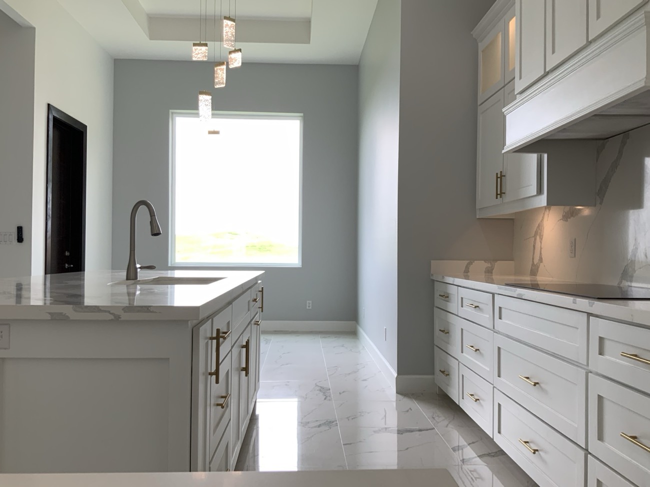 Designer kitchen finishes and lighting